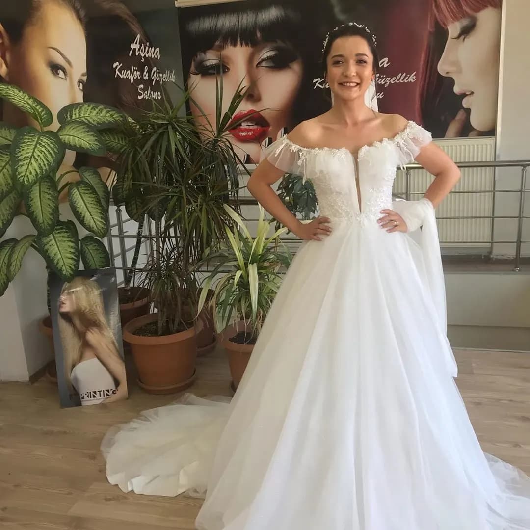Aşina Kuaför & Güzellik - Ankara Gelin Saç & Makyaj Uzmanı - fotoğraf 1