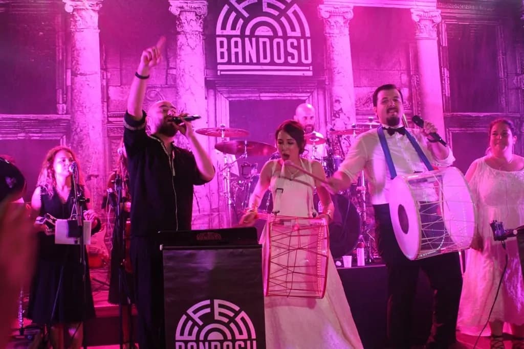 Efes Bandosu - Ankara Düğün Müzik Grubu / DJ
