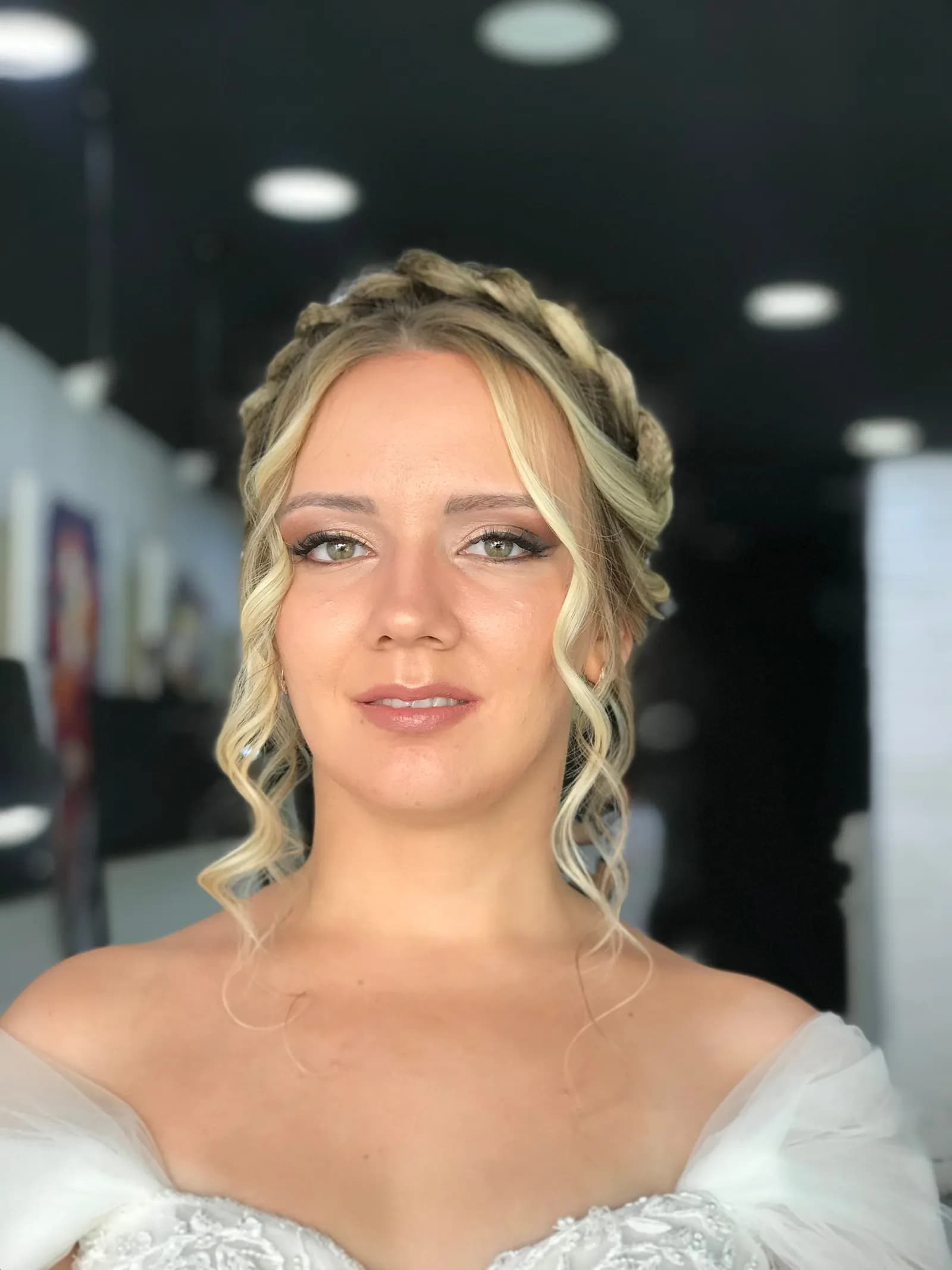 FA Sanat Kuaför & Güzellik Salonu - Ankara Gelin Saç & Makyaj Uzmanı