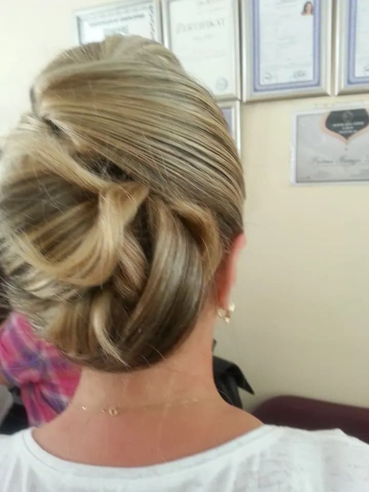 Gamzem Güzellik Salonu - Ankara Gelin Saç & Makyaj Uzmanı - fotoğraf 8