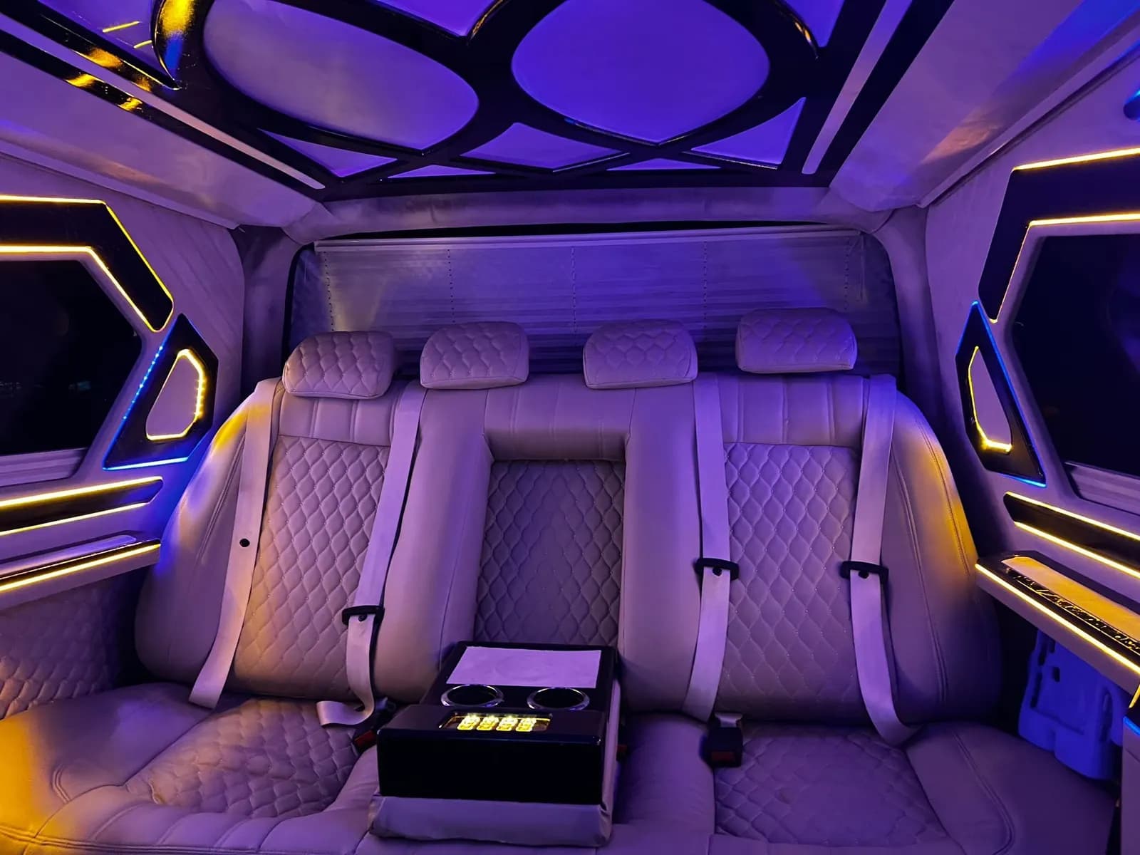 Gloria Ayz Luxury Vıp Car Travel - Ankara Gelin Arabası Firması - fotoğraf 4