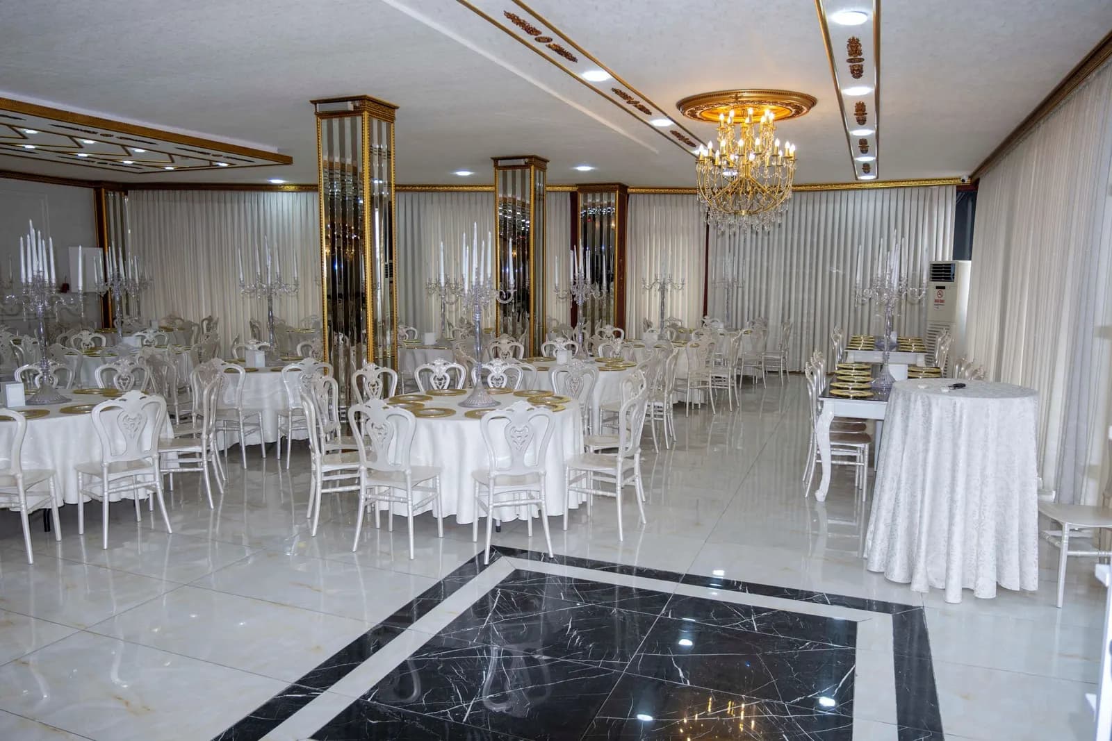 İnci Saray Kına Evi - Ankara Bekarlığa Veda Organizasyonu - fotoğraf 4