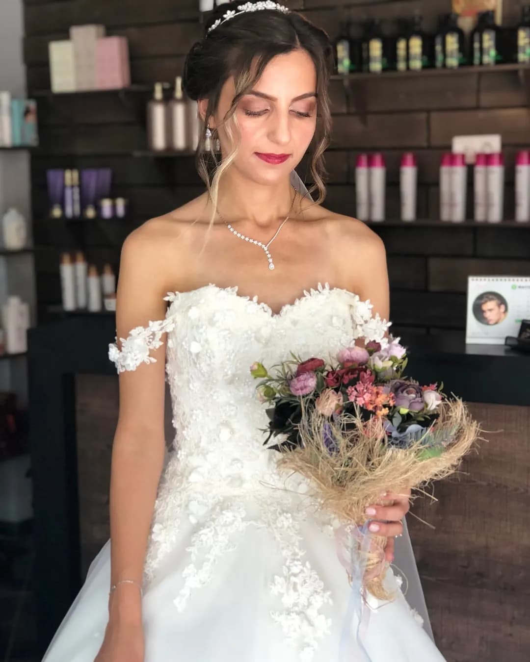 Kardelen Saç Tasarım - Ankara Gelin Saç & Makyaj Uzmanı - fotoğraf 4