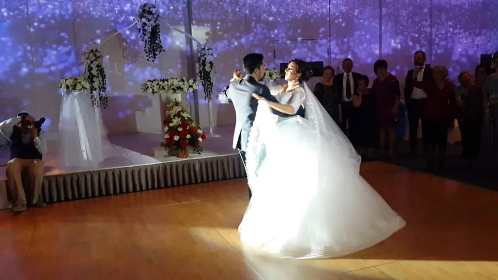 Latino Dans Stüdyosu - Ankara Düğün Dansı Eğitmeni - fotoğraf 4