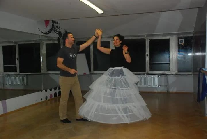 Latino Dans Stüdyosu - Ankara Düğün Dansı Eğitmeni - fotoğraf 6