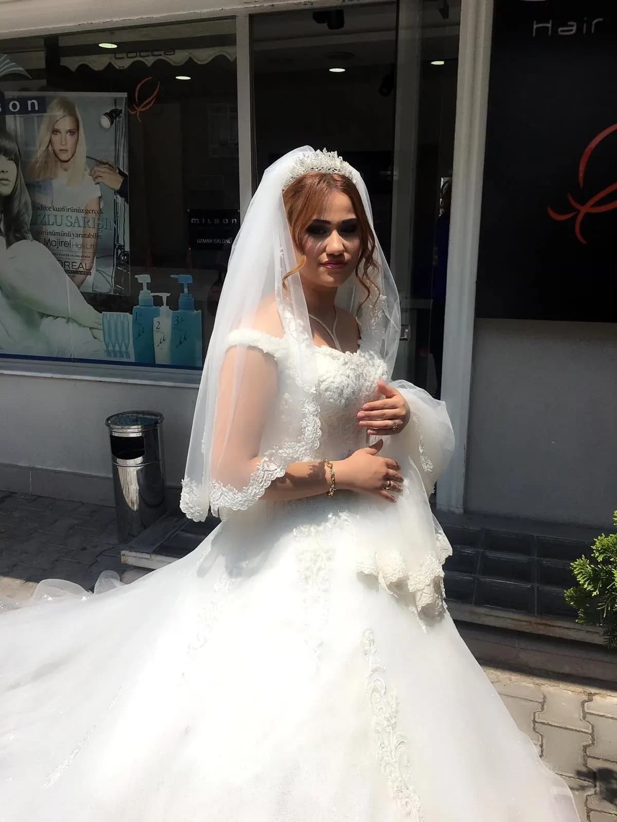 Locca Hair Salon - Ankara Gelin Saç & Makyaj Uzmanı - fotoğraf 10