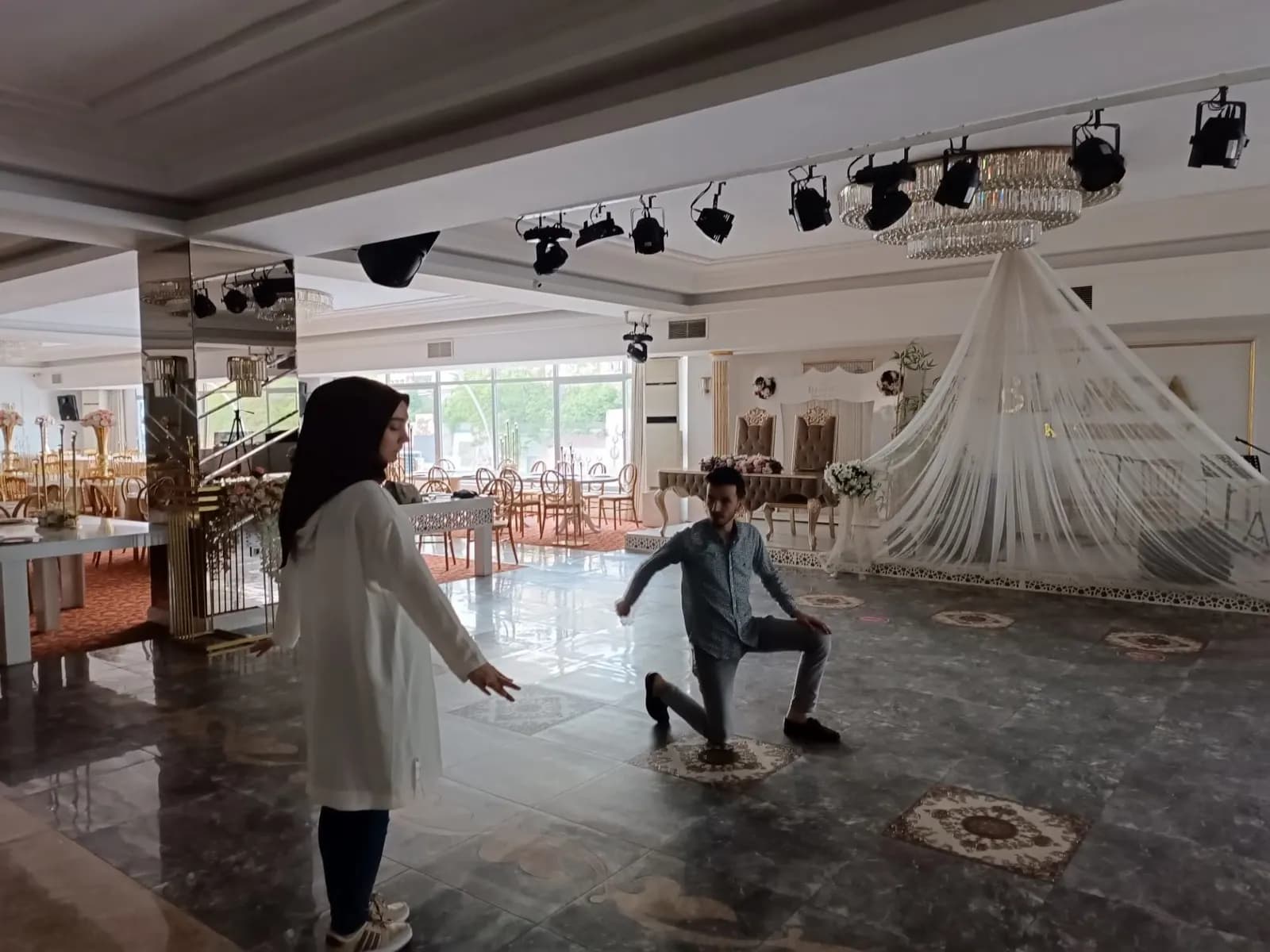 Salsa Ankara Dans Akademisi - Ankara Düğün Dansı Eğitmeni - fotoğraf 7