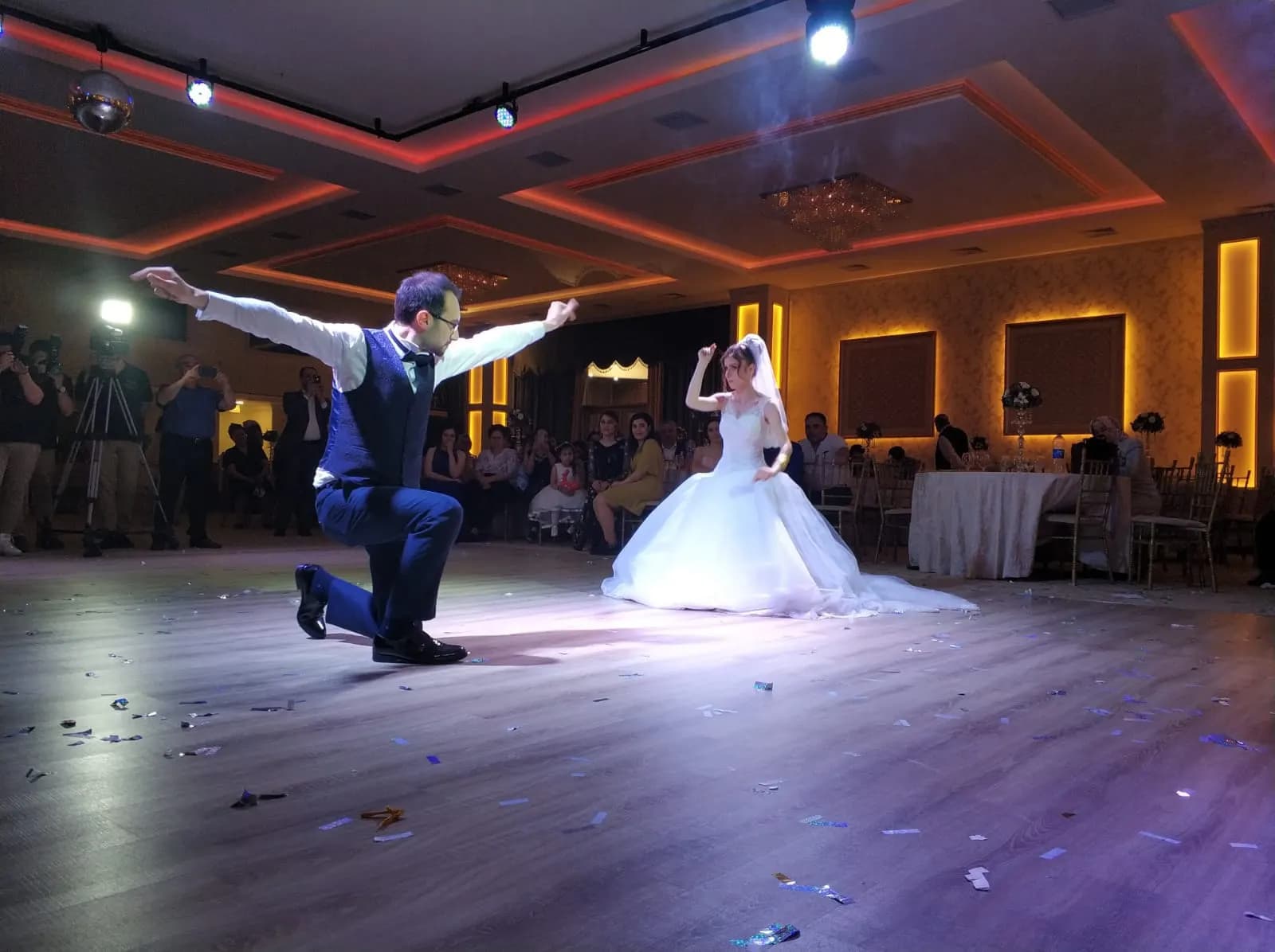 Trio Dans ve Sanat Akademisi - Ankara Düğün Dansı Eğitmeni - fotoğraf 3