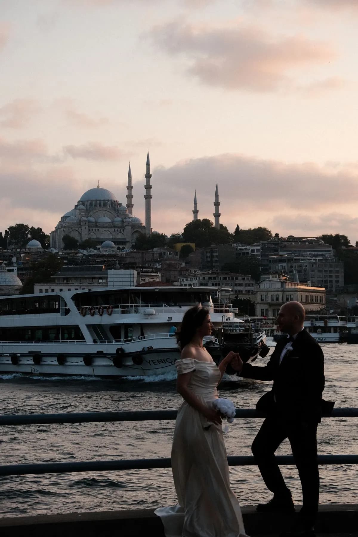 İstanbul'da Düğün Salonu Fiyatları Nasıl Değişiyor? Bölgeye Göre Rehber