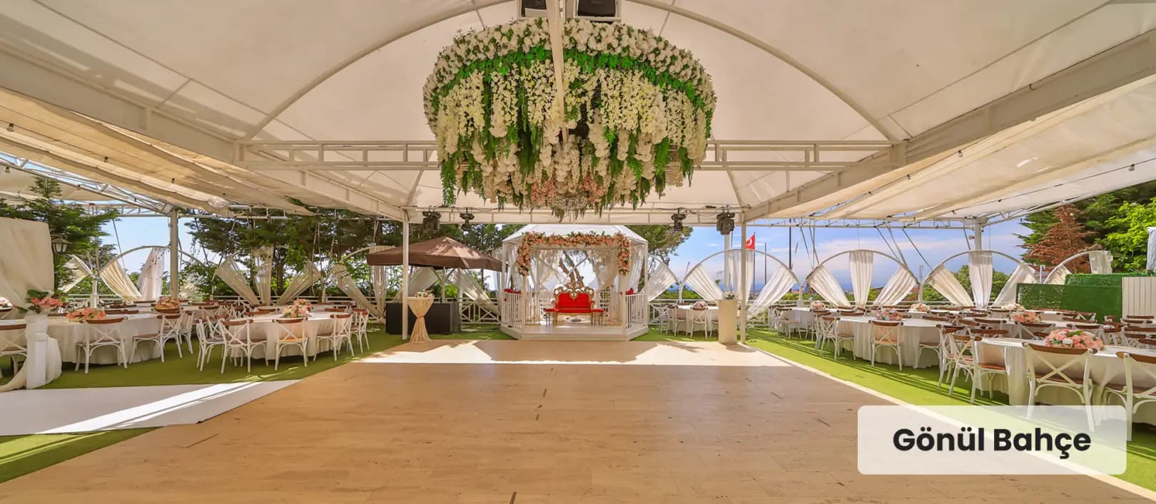 Bambi Garden O Ağacın Altı - İstanbul Düğün Salonu