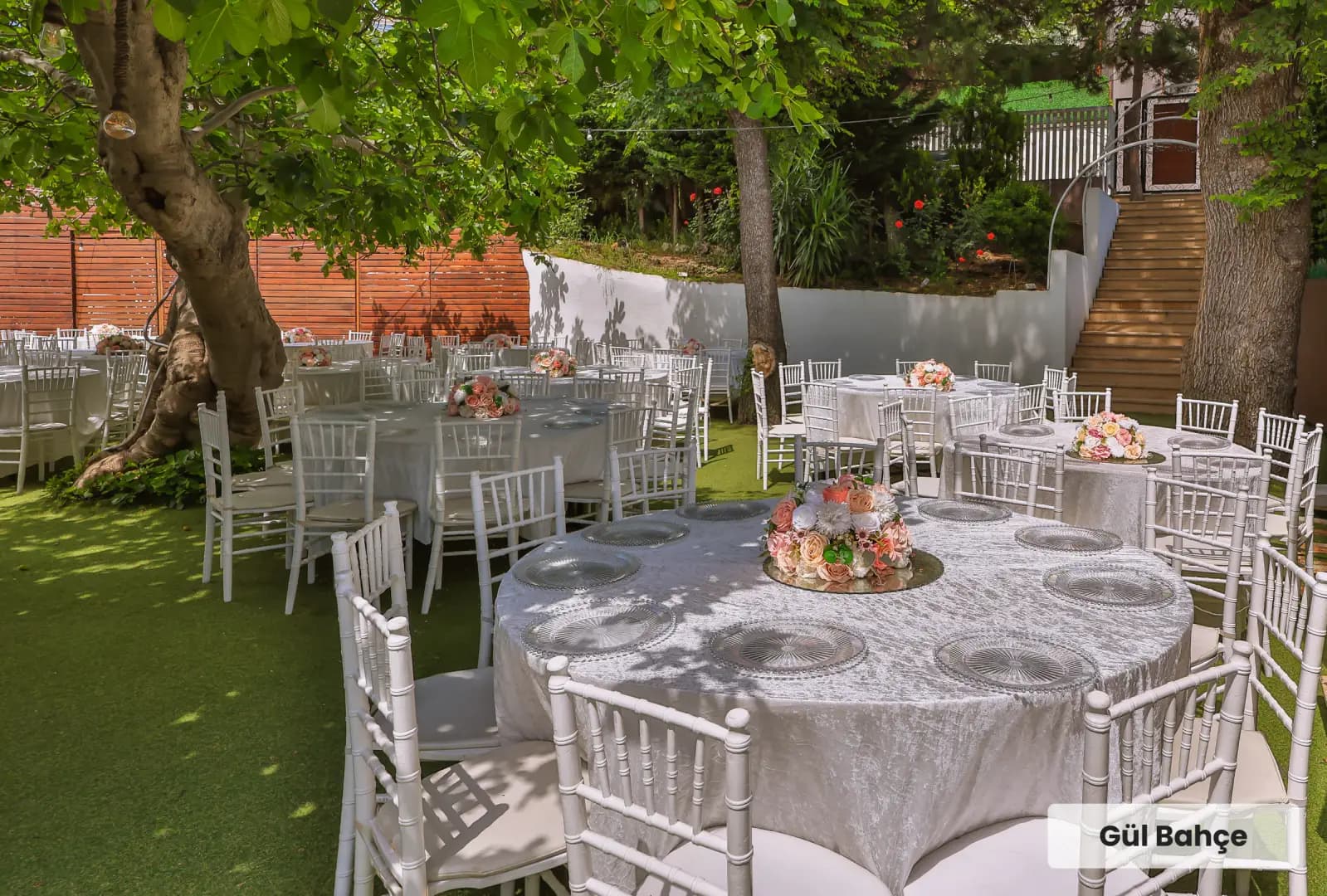 Bambi Garden O Ağacın Altı - İstanbul Düğün Salonu - fotoğraf 16