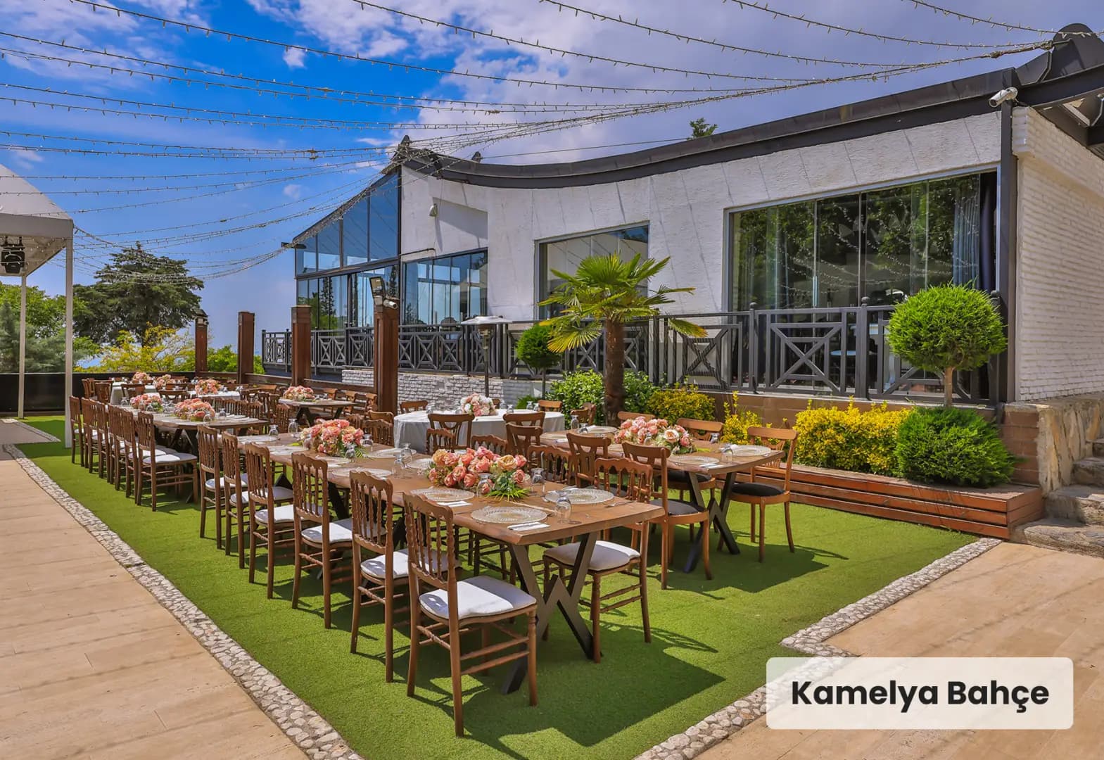 Bambi Garden O Ağacın Altı - İstanbul Düğün Salonu