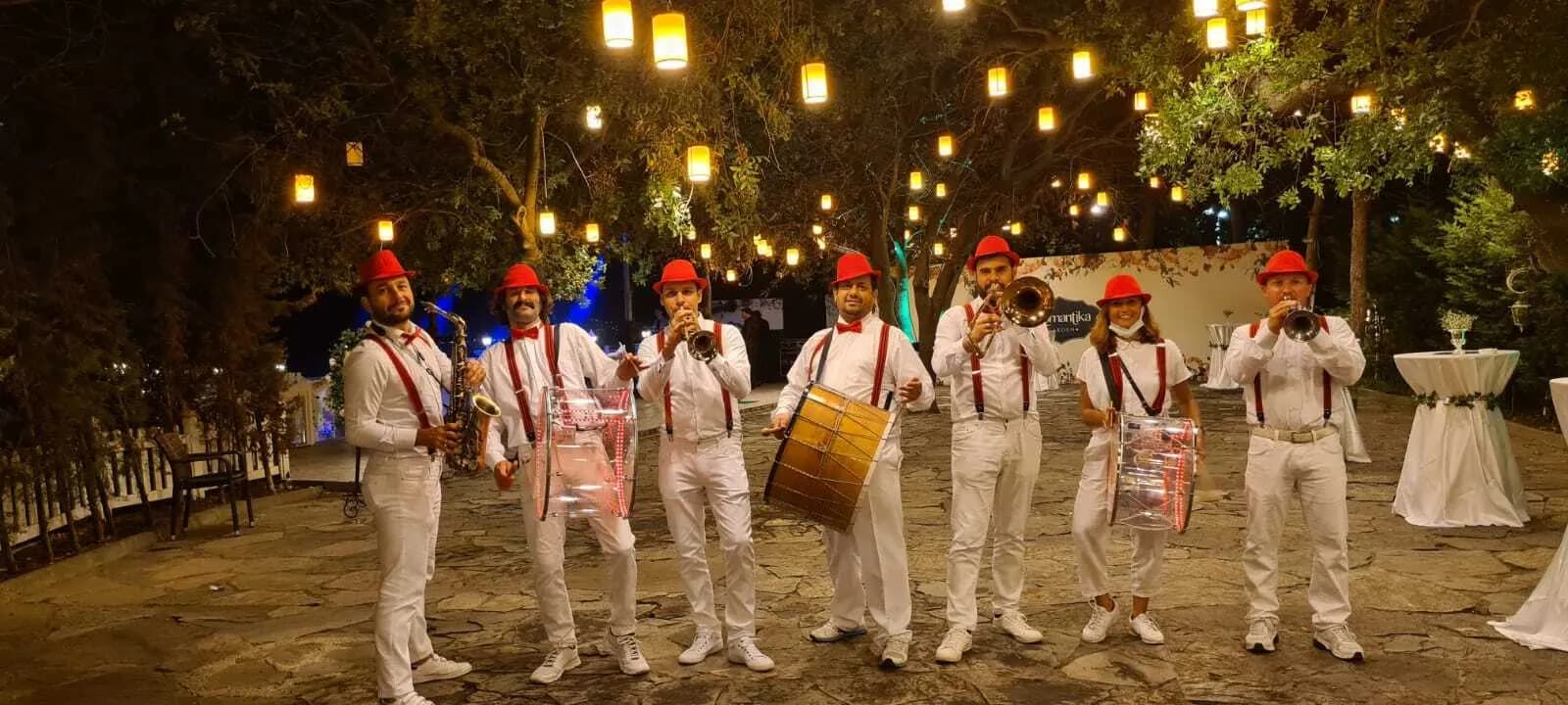 Bando Energy Trio ve Orkestra - İstanbul Düğün Müzik Grubu / DJ