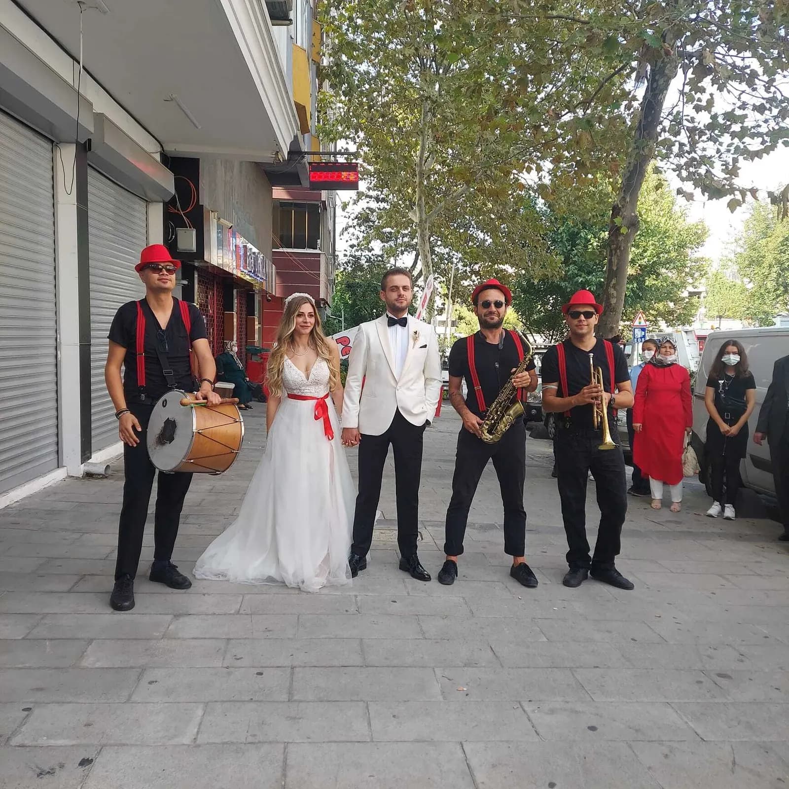 Bando Energy Trio ve Orkestra - İstanbul Düğün Müzik Grubu / DJ - fotoğraf 5