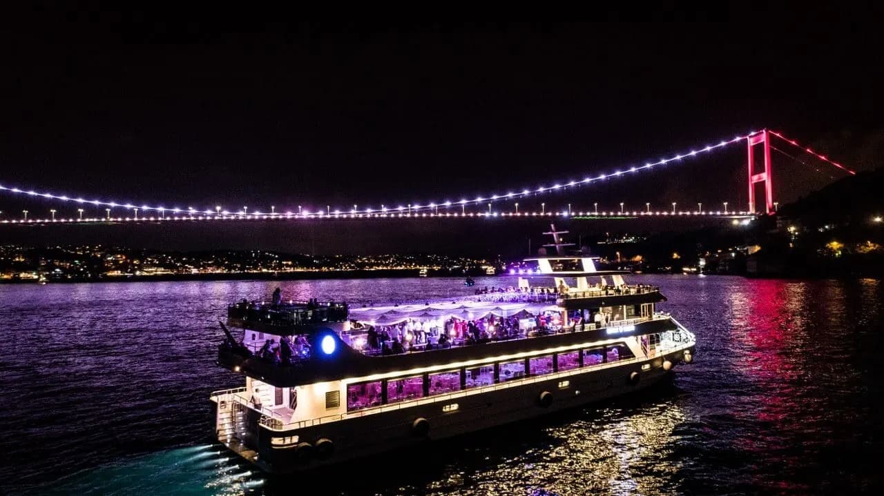 Beyaz Martı Davet Gemisi - İstanbul Tekne Düğünü - fotoğraf 6