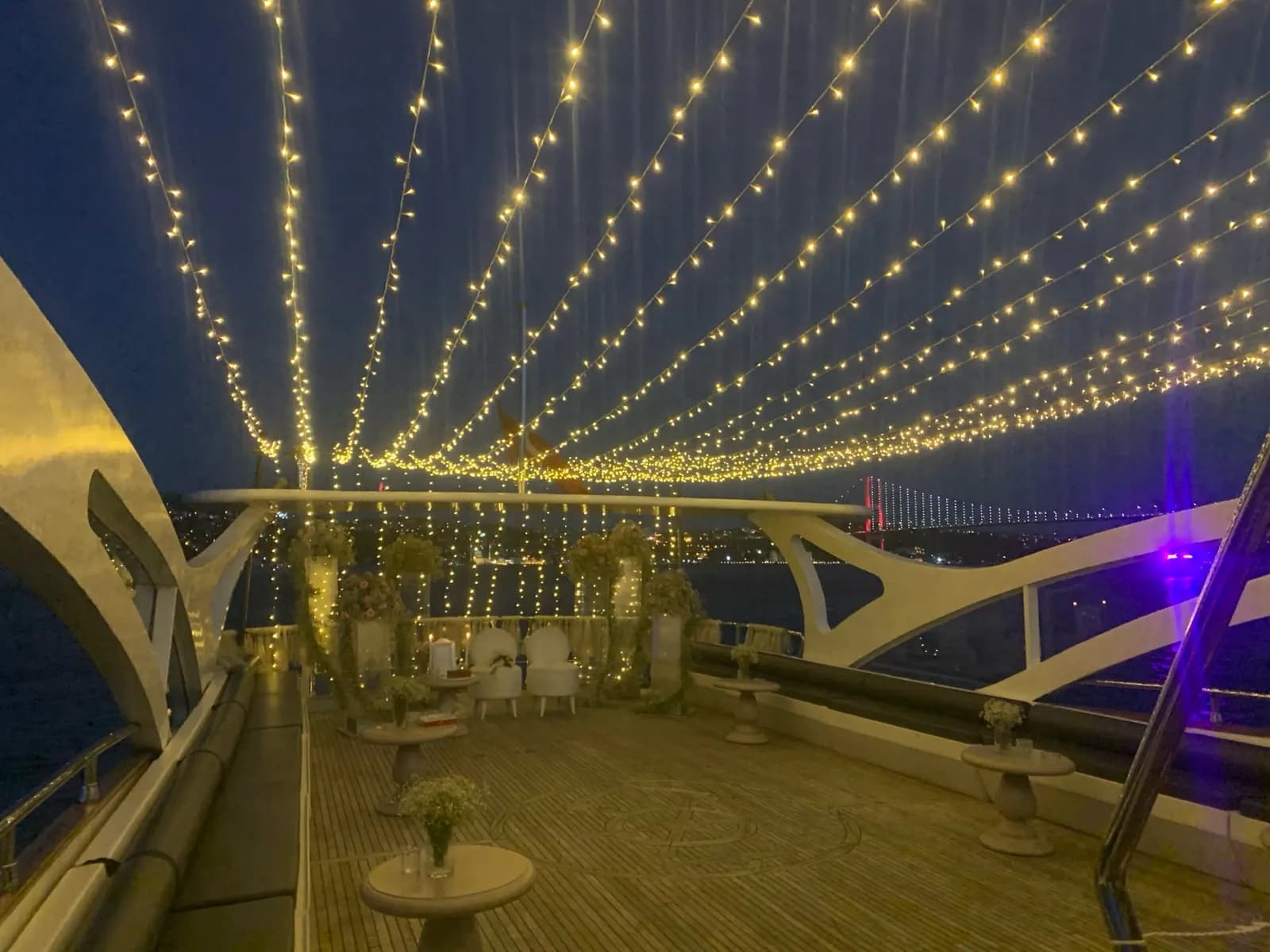 Boğazda Tekne - İstanbul Tekne Düğünü - fotoğraf 8
