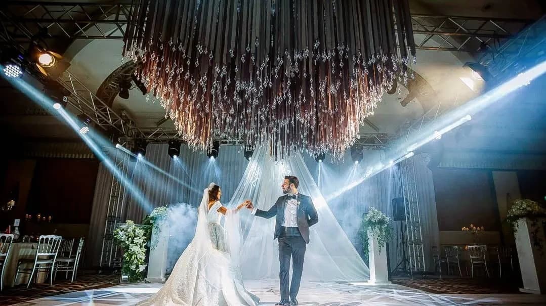 Dans Point - İstanbul Düğün Dansı Eğitmeni - fotoğraf 1