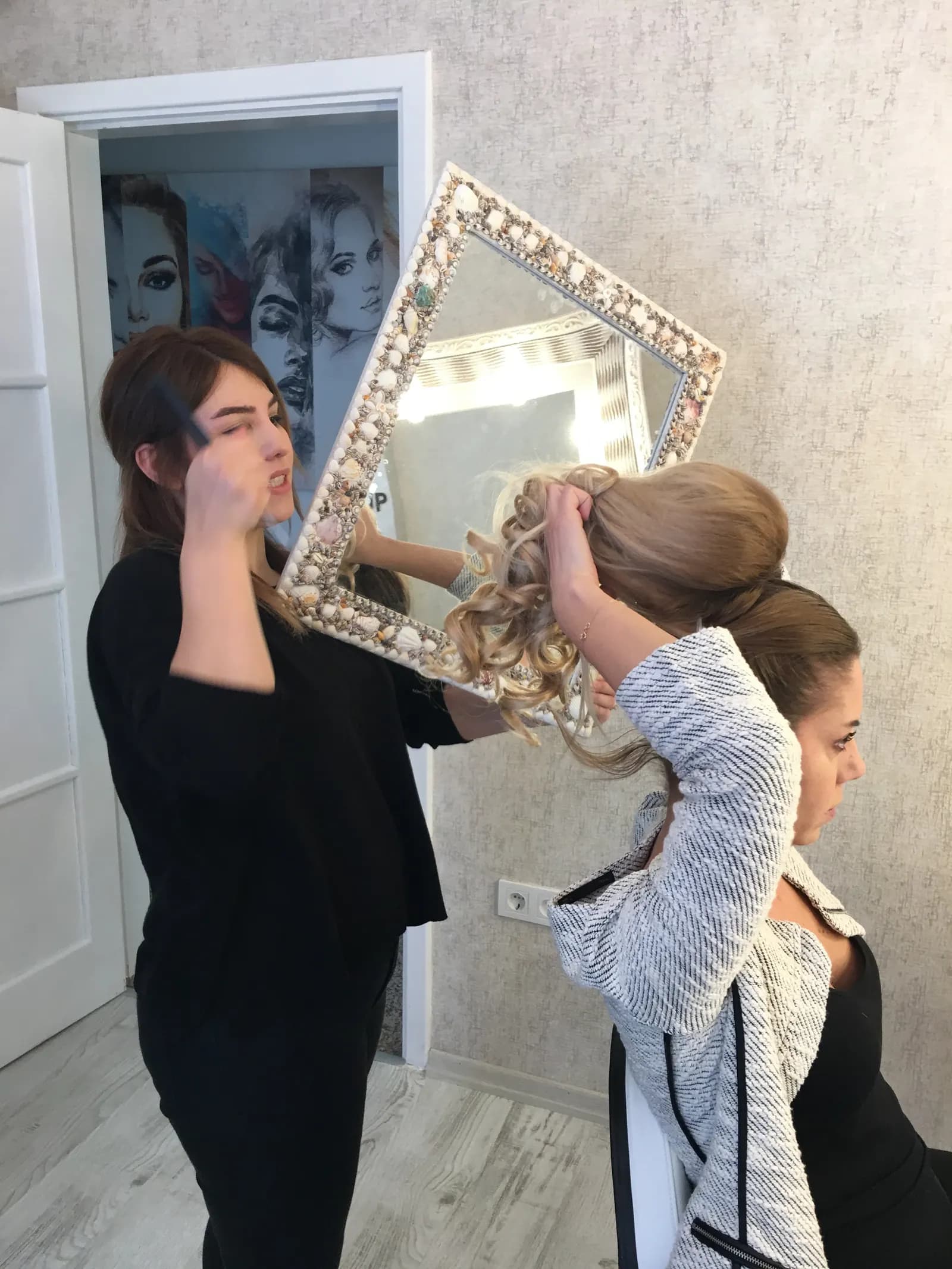 Demet's Line - İstanbul Gelin Saç & Makyaj Uzmanı - fotoğraf 10