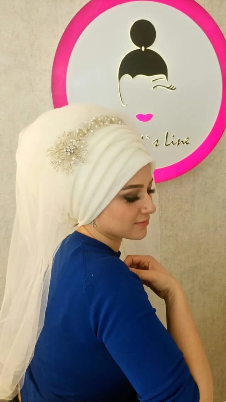 Demet's Line - İstanbul Gelin Saç & Makyaj Uzmanı - fotoğraf 9