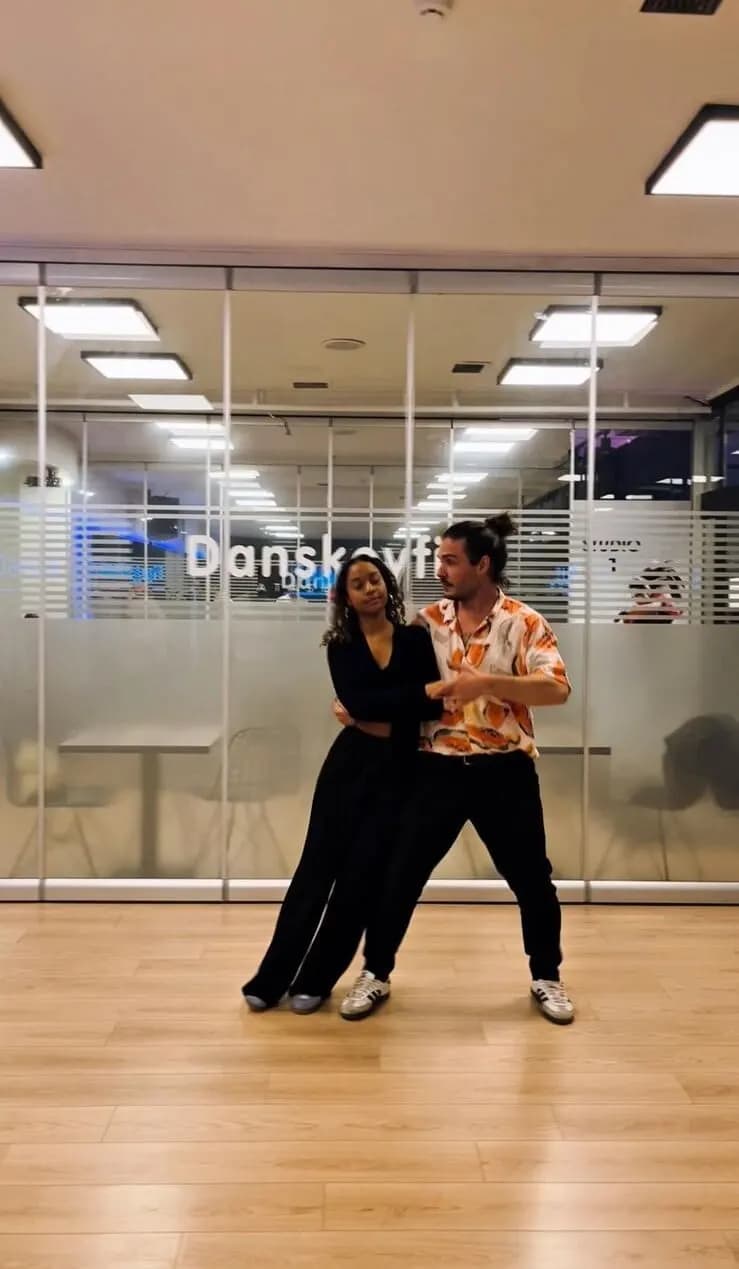 Düğün Dansı İstanbul Dans Keyfi Ataşehir - İstanbul Düğün Dansı Eğitmeni - fotoğraf 9