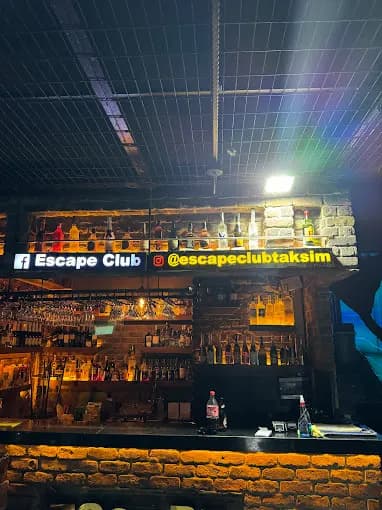 Escape Club - İstanbul After Party Mekanı - fotoğraf 3