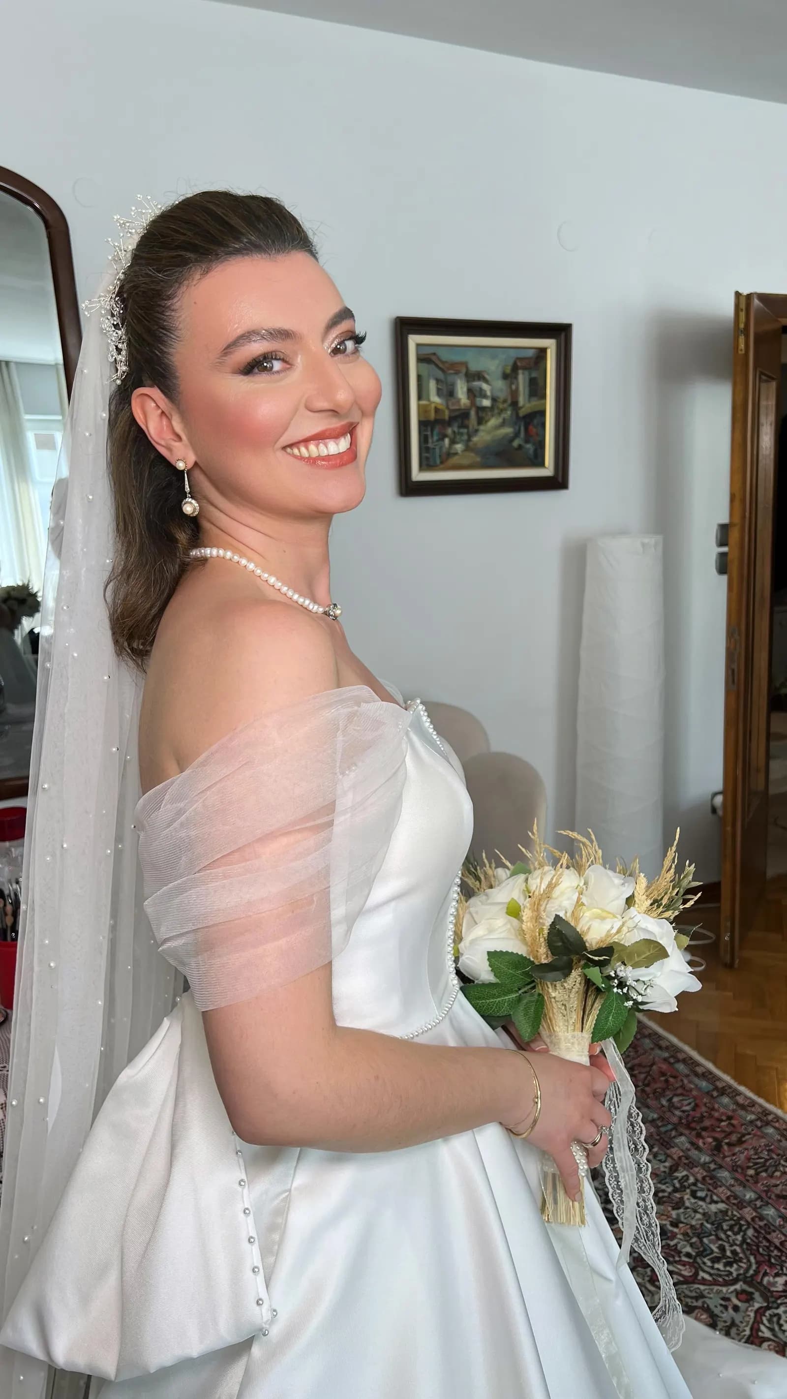 Glam By Nazikat - İstanbul Gelin Saç & Makyaj Uzmanı - fotoğraf 5