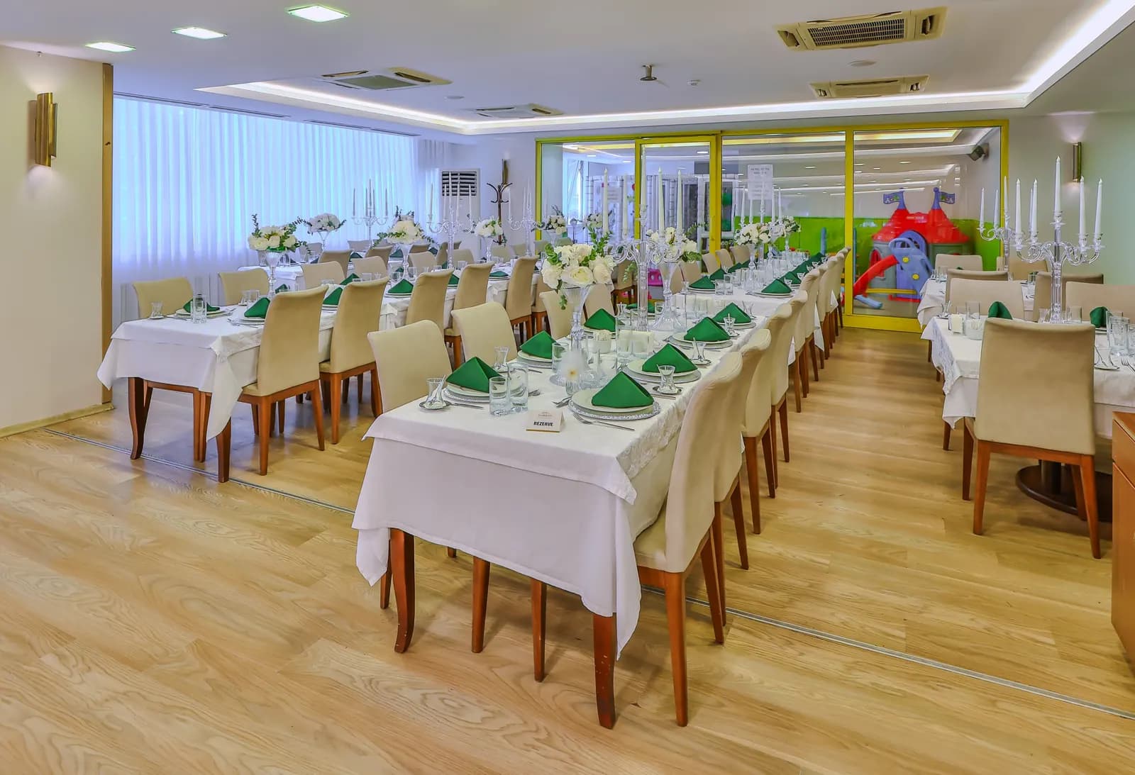 Güllüoğlu Kübban Wedding - İstanbul Söz-Nişan Mekanı - fotoğraf 6