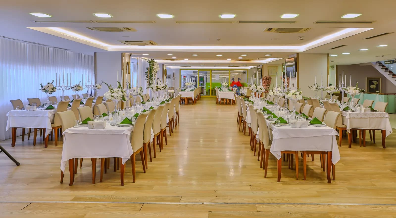 Güllüoğlu Kübban Wedding - İstanbul Söz-Nişan Mekanı - fotoğraf 7