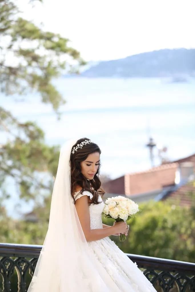 Hande Haluk Hair Make Up - İstanbul Gelin Saç & Makyaj Uzmanı - fotoğraf 3