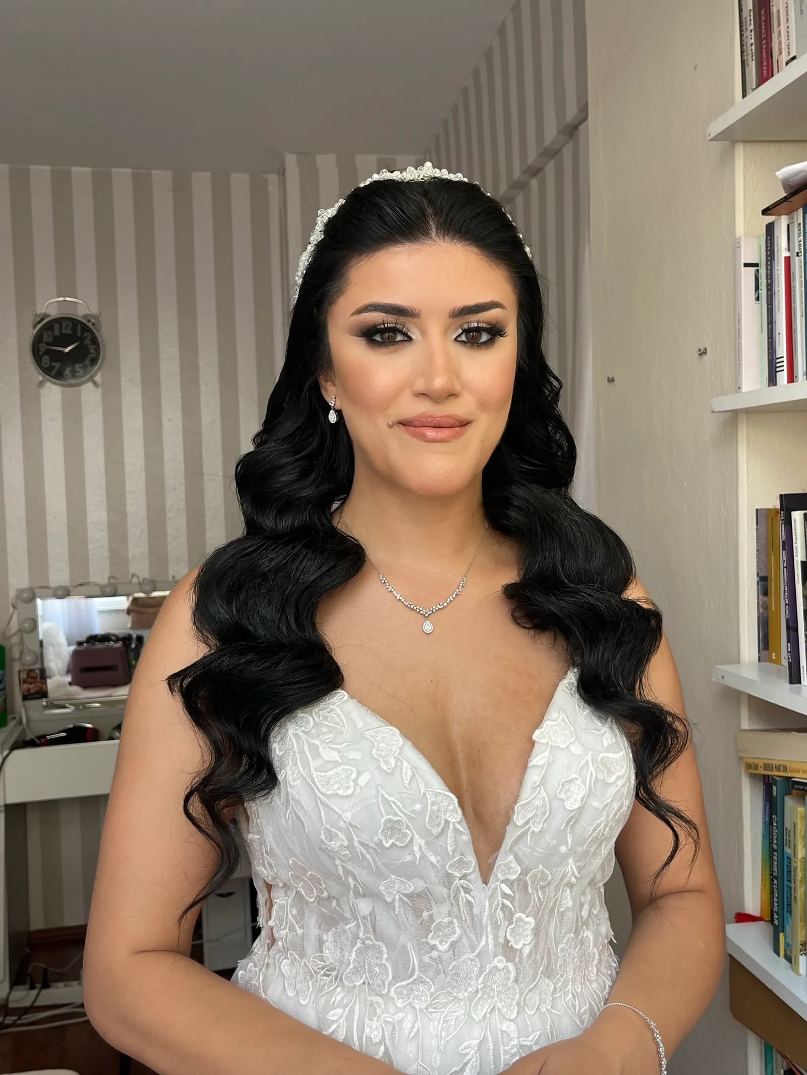 İrem Doğan - İstanbul Gelin Saç & Makyaj Uzmanı - fotoğraf 4