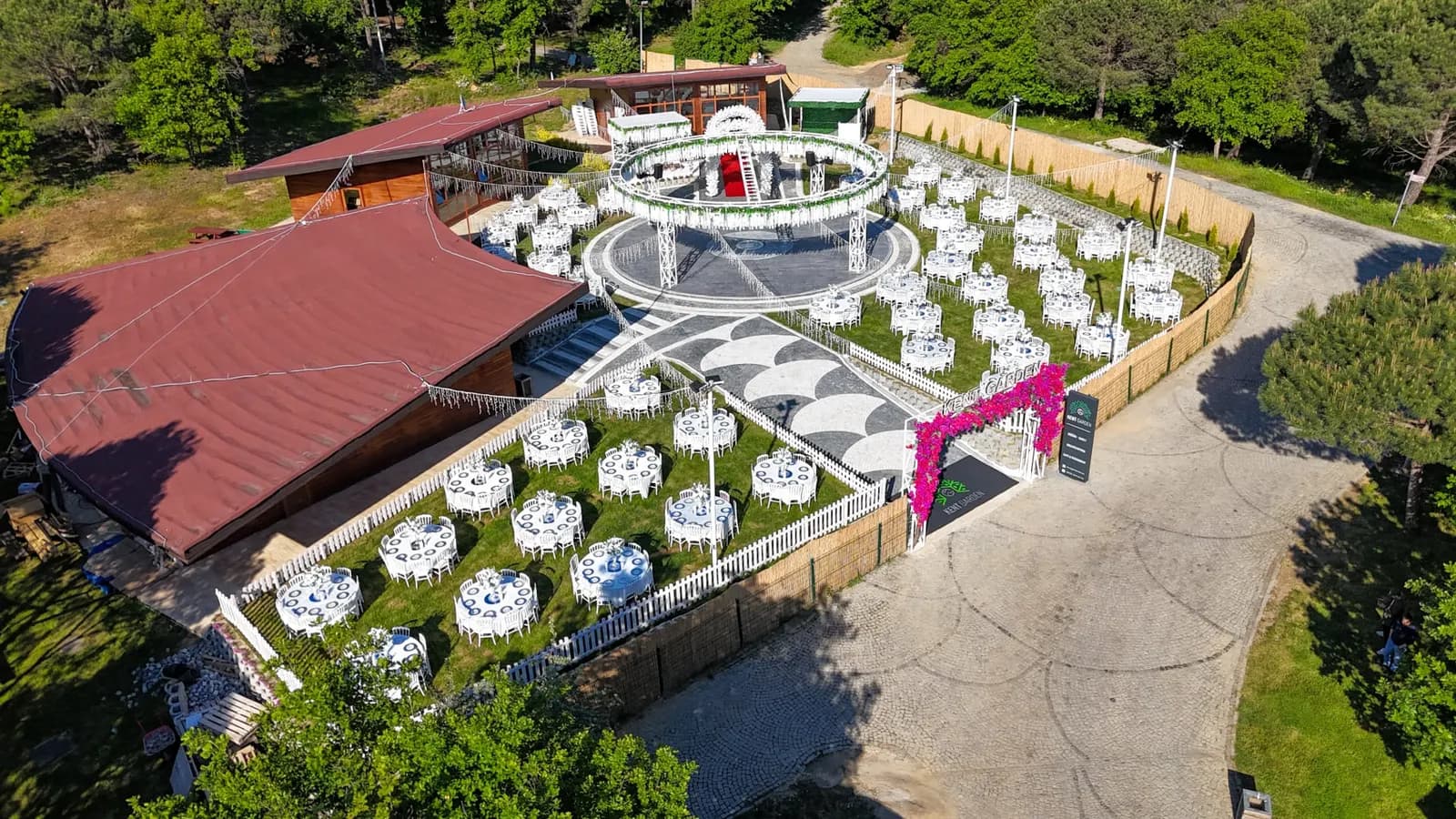 Kent Garden - İstanbul Kır Düğünü Mekanı - fotoğraf 3