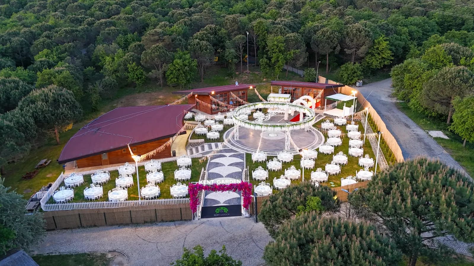 Kent Garden - İstanbul Kır Düğünü Mekanı - fotoğraf 5