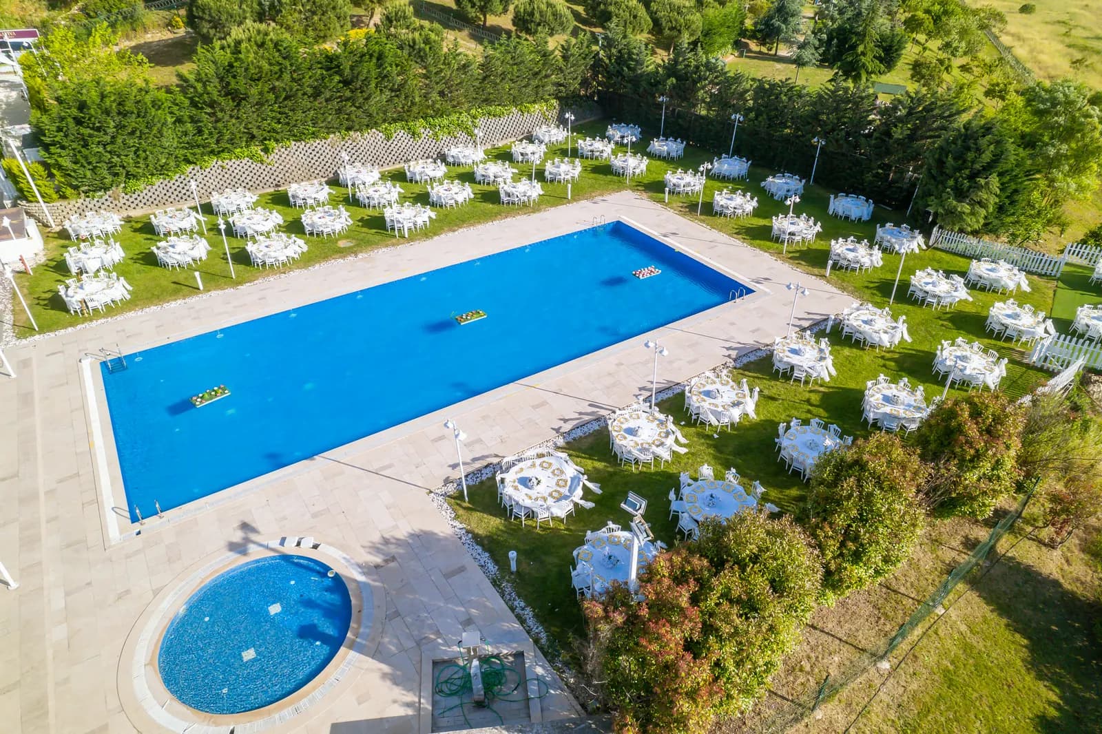 Laviva Garden Kır Alanı - İstanbul Kır Düğünü Mekanı - fotoğraf 1