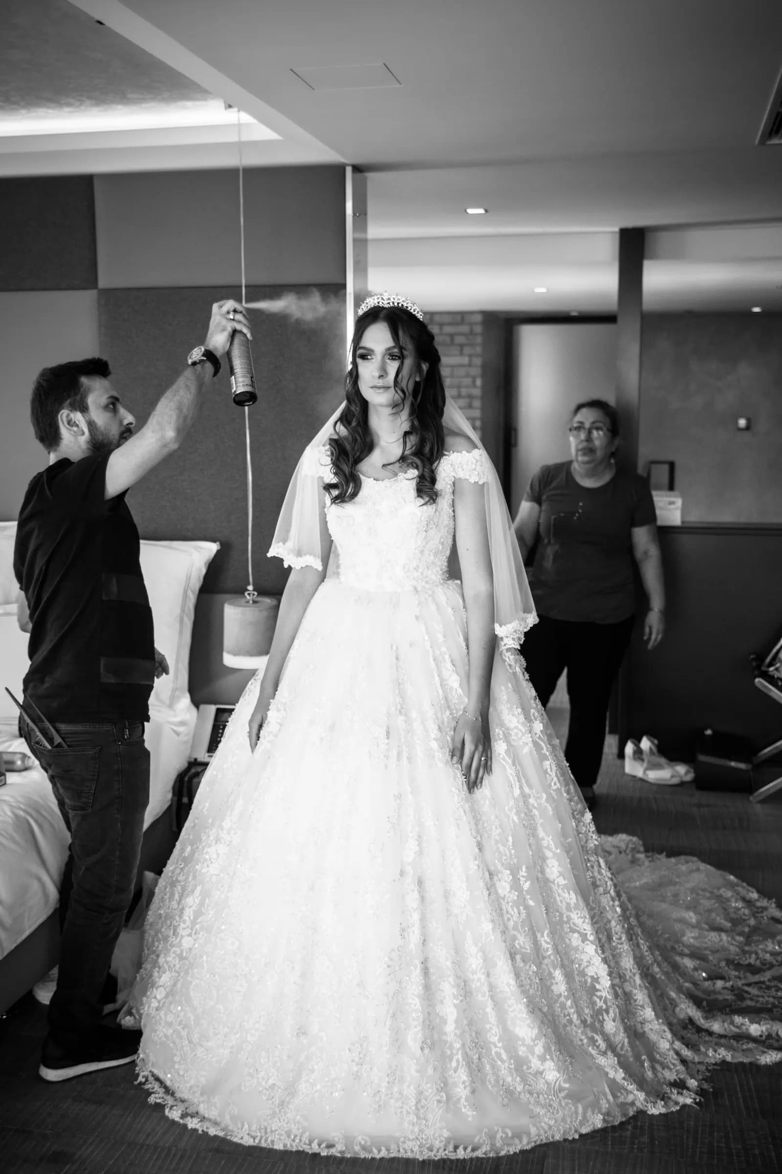 Lux Hair Bahçeşehir - İstanbul Gelin Saç & Makyaj Uzmanı - fotoğraf 2