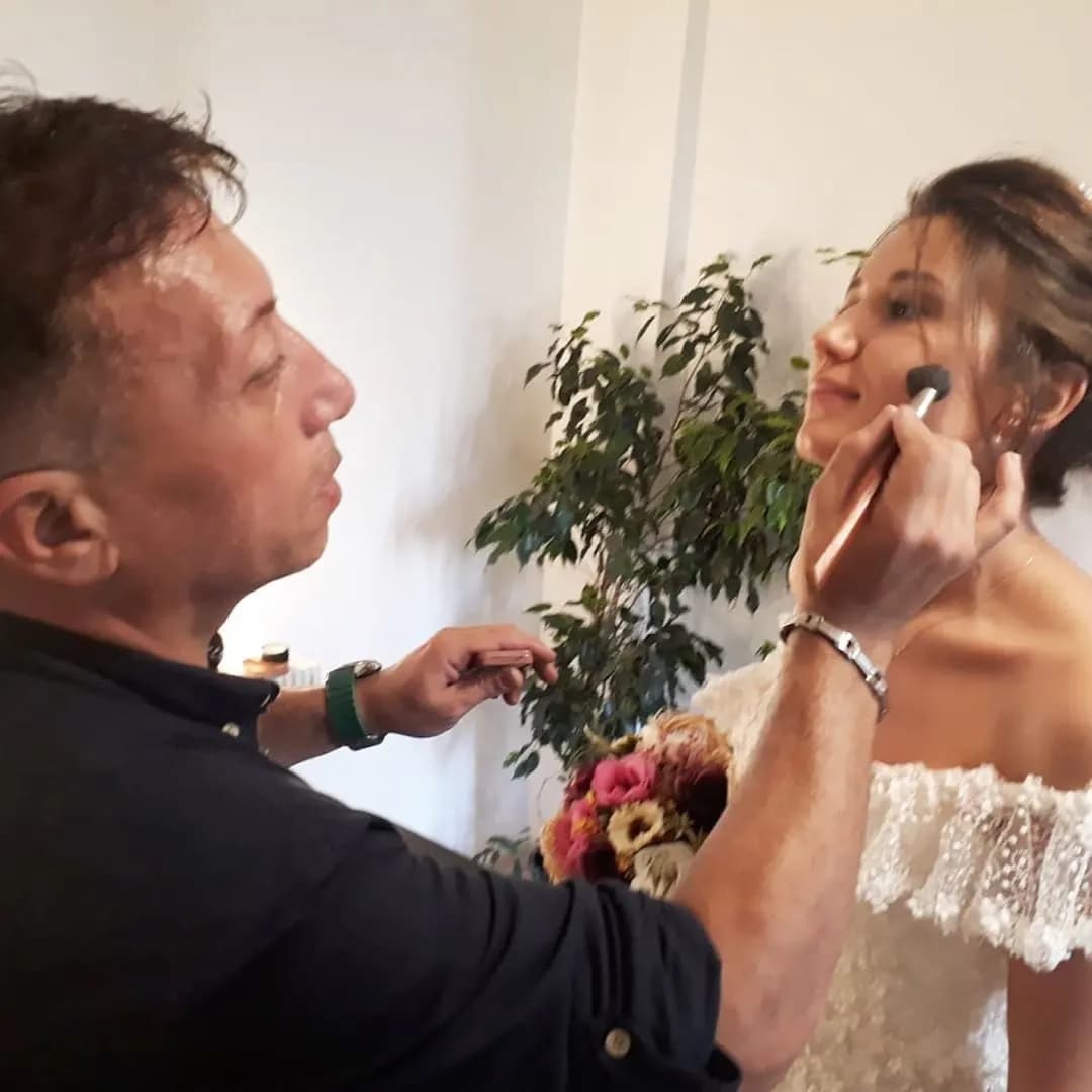 Mustafa Deniz Kuaför - İstanbul Gelin Saç & Makyaj Uzmanı - fotoğraf 7