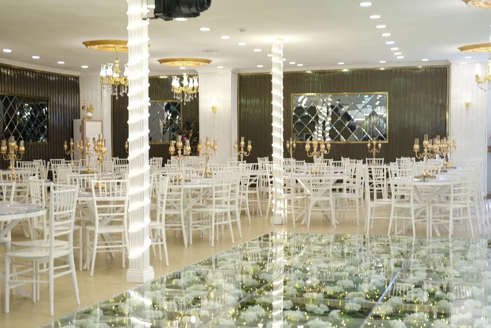 New Maksim - İstanbul Düğün Salonu - fotoğraf 2