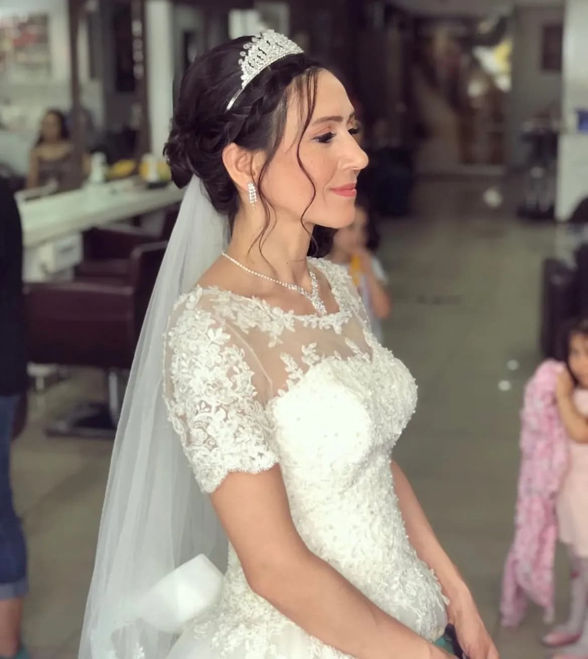 Nis Kuaför - İstanbul Gelin Saç & Makyaj Uzmanı - fotoğraf 4