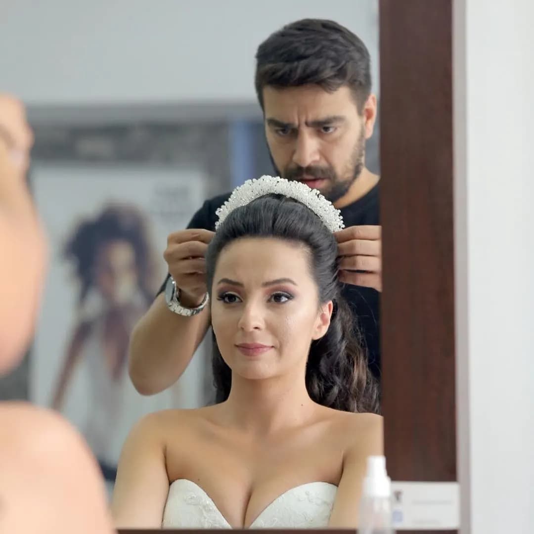 Salon Black White - İstanbul Gelin Saç & Makyaj Uzmanı