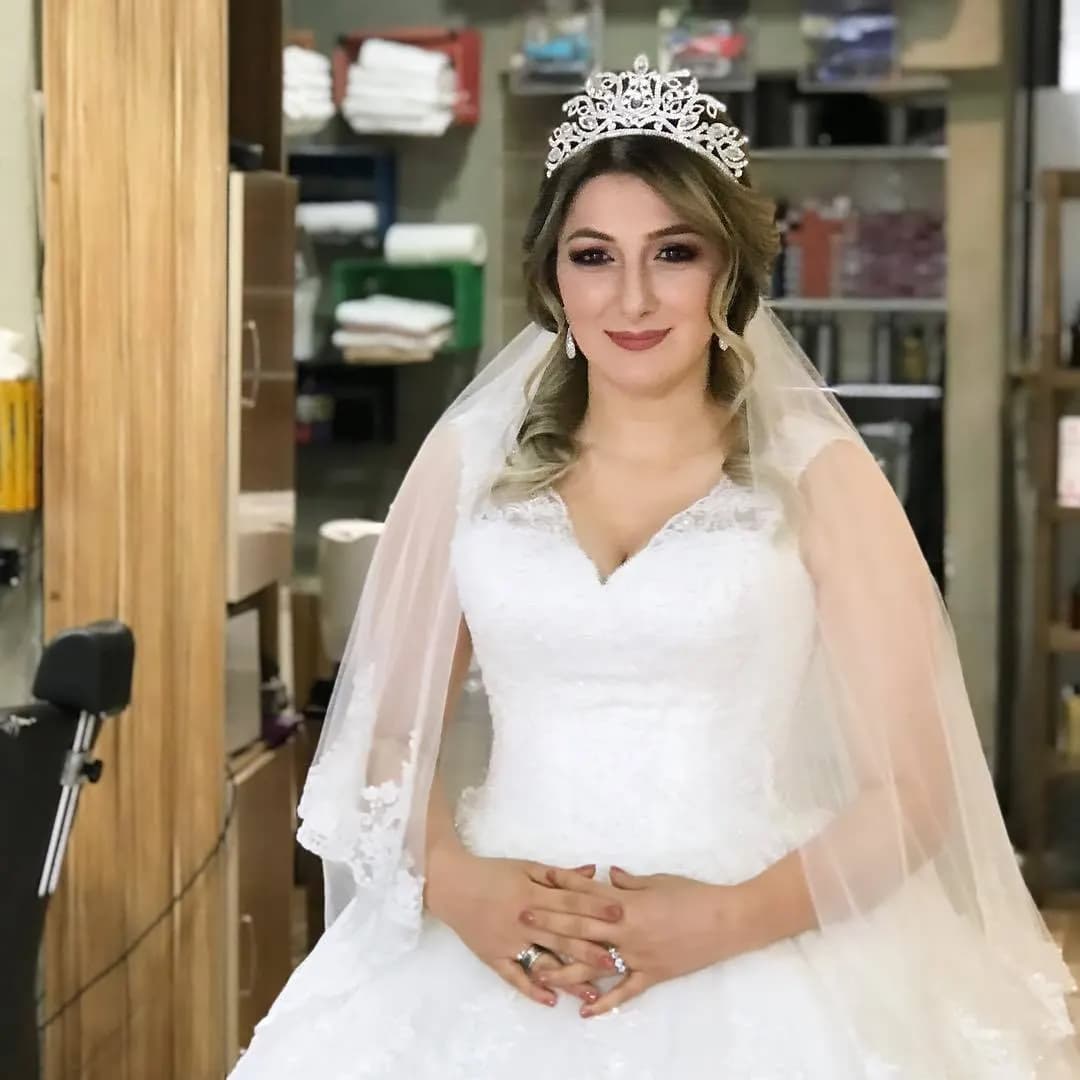 Salon Glory - İstanbul Gelin Saç & Makyaj Uzmanı - fotoğraf 9