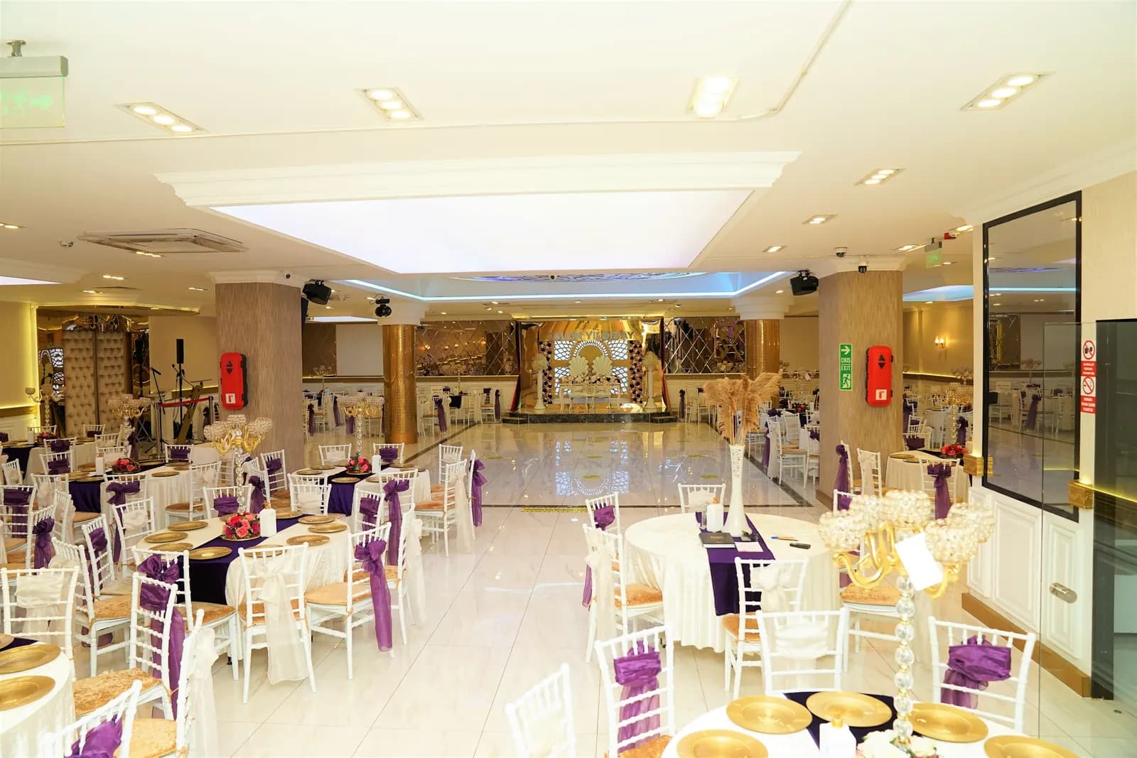 Salon Yıldızay Düğün Davet Balo - İstanbul Düğün Salonu