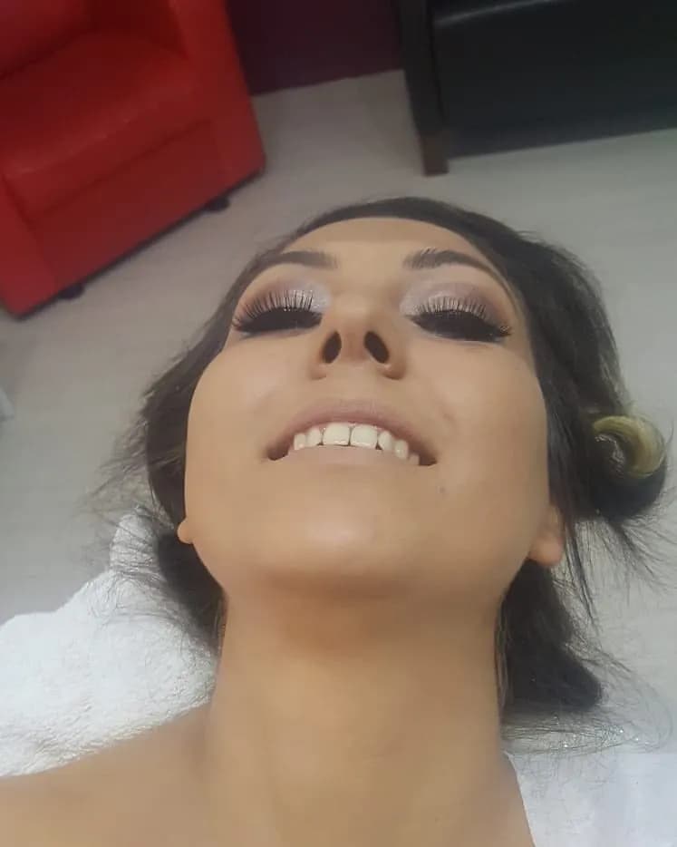 Şara Kuaför - İstanbul Gelin Saç & Makyaj Uzmanı - fotoğraf 4