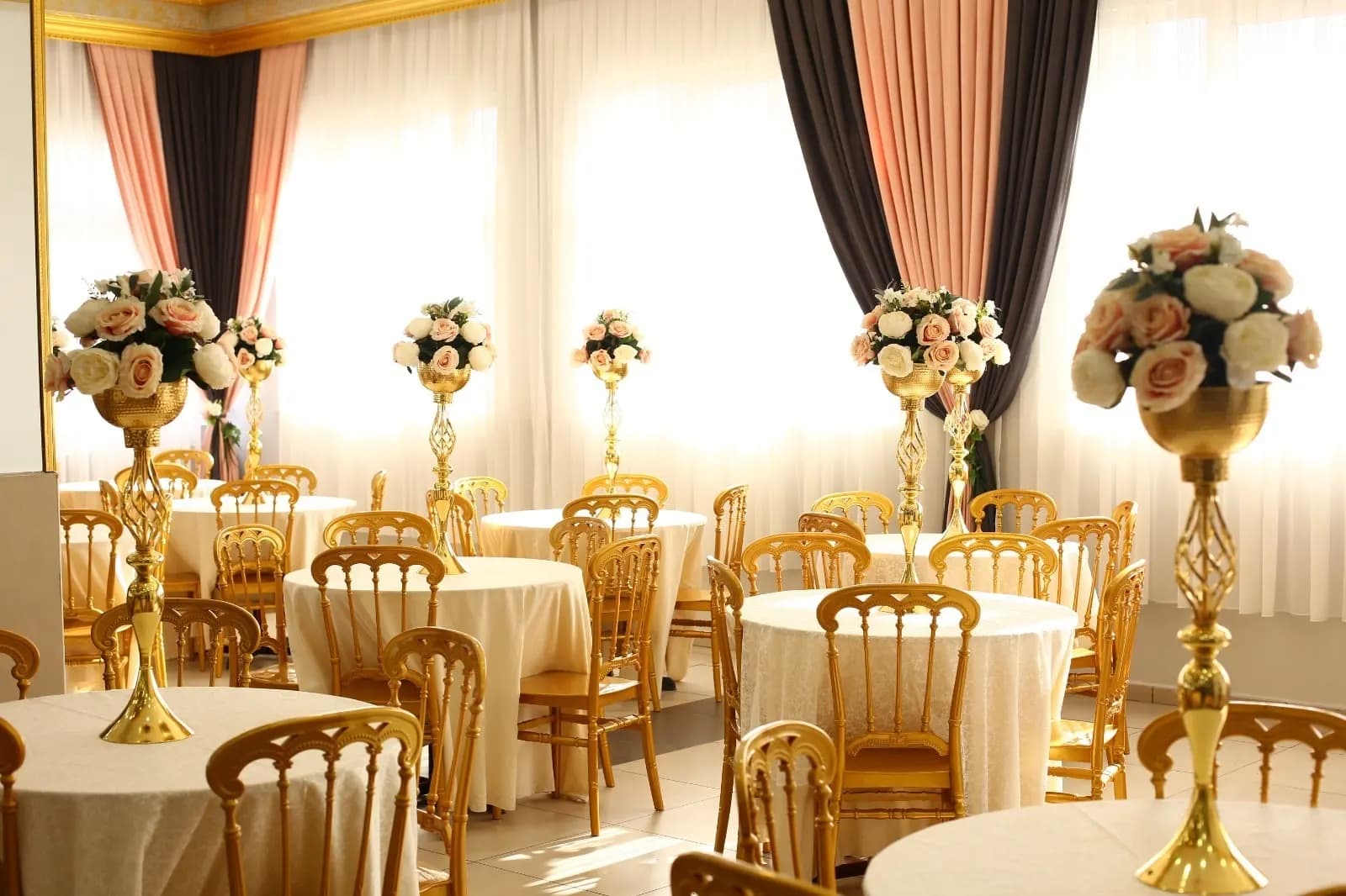 Taç Düğün Salonları & Balo Davet - İstanbul Düğün Salonu - fotoğraf 5