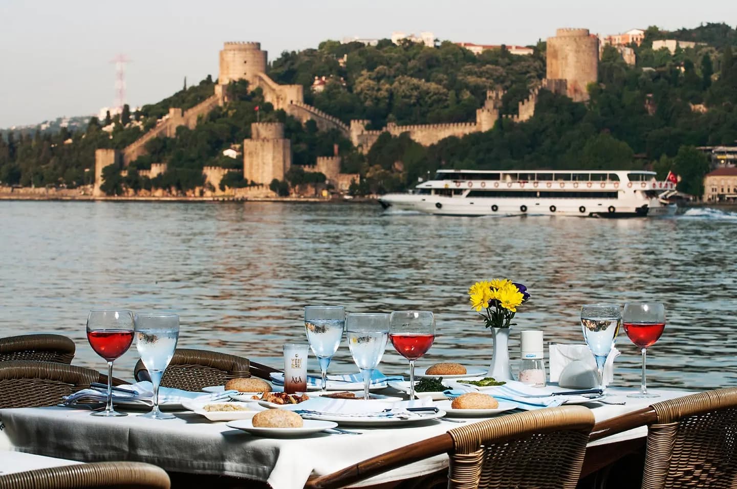 Uskumru Restaurant - İstanbul After Party Mekanı - fotoğraf 2