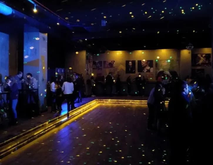 6:45 Pub Bornova - İzmir After Party Mekanı - fotoğraf 3