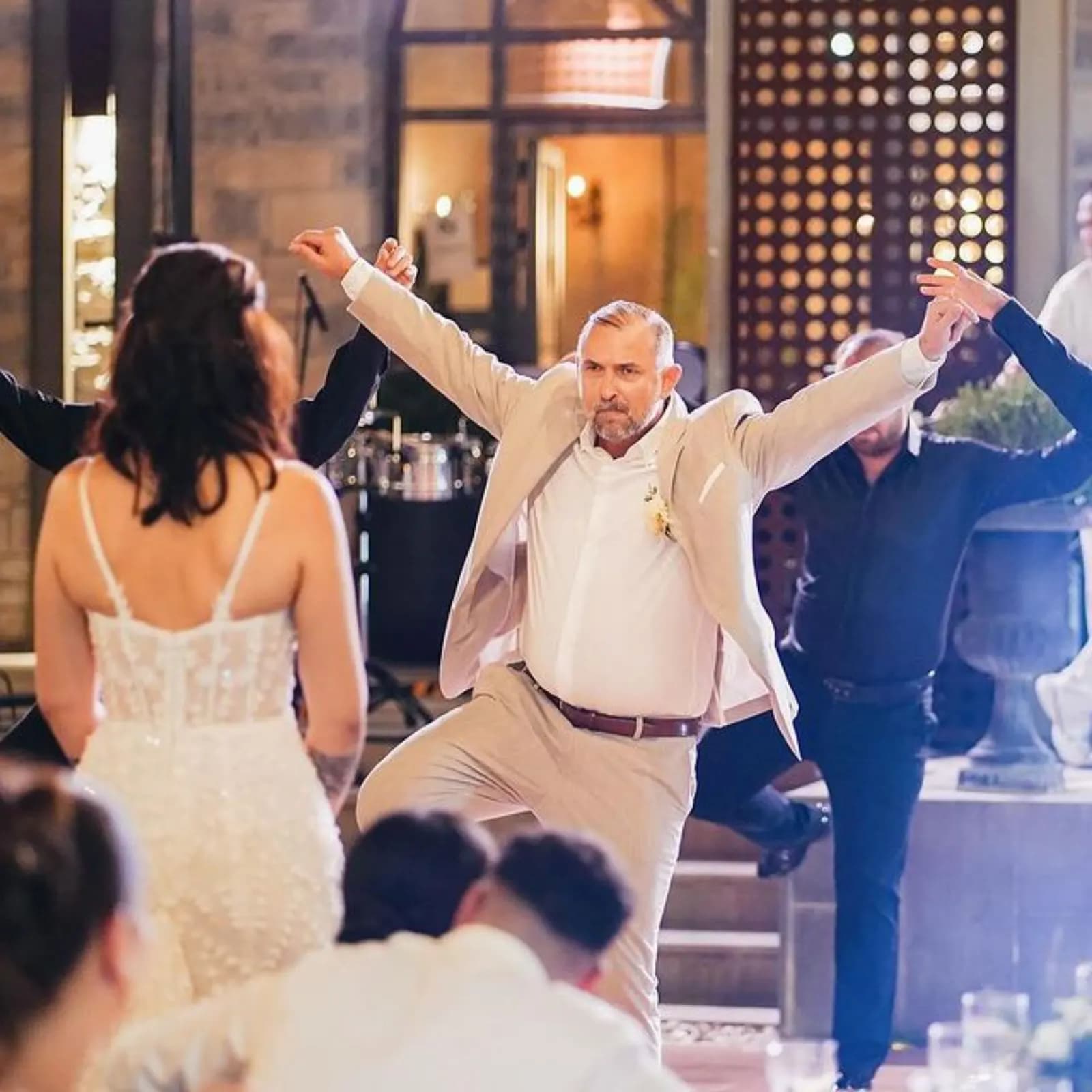 Artem İzmir - İzmir Düğün Dansı Eğitmeni - fotoğraf 1