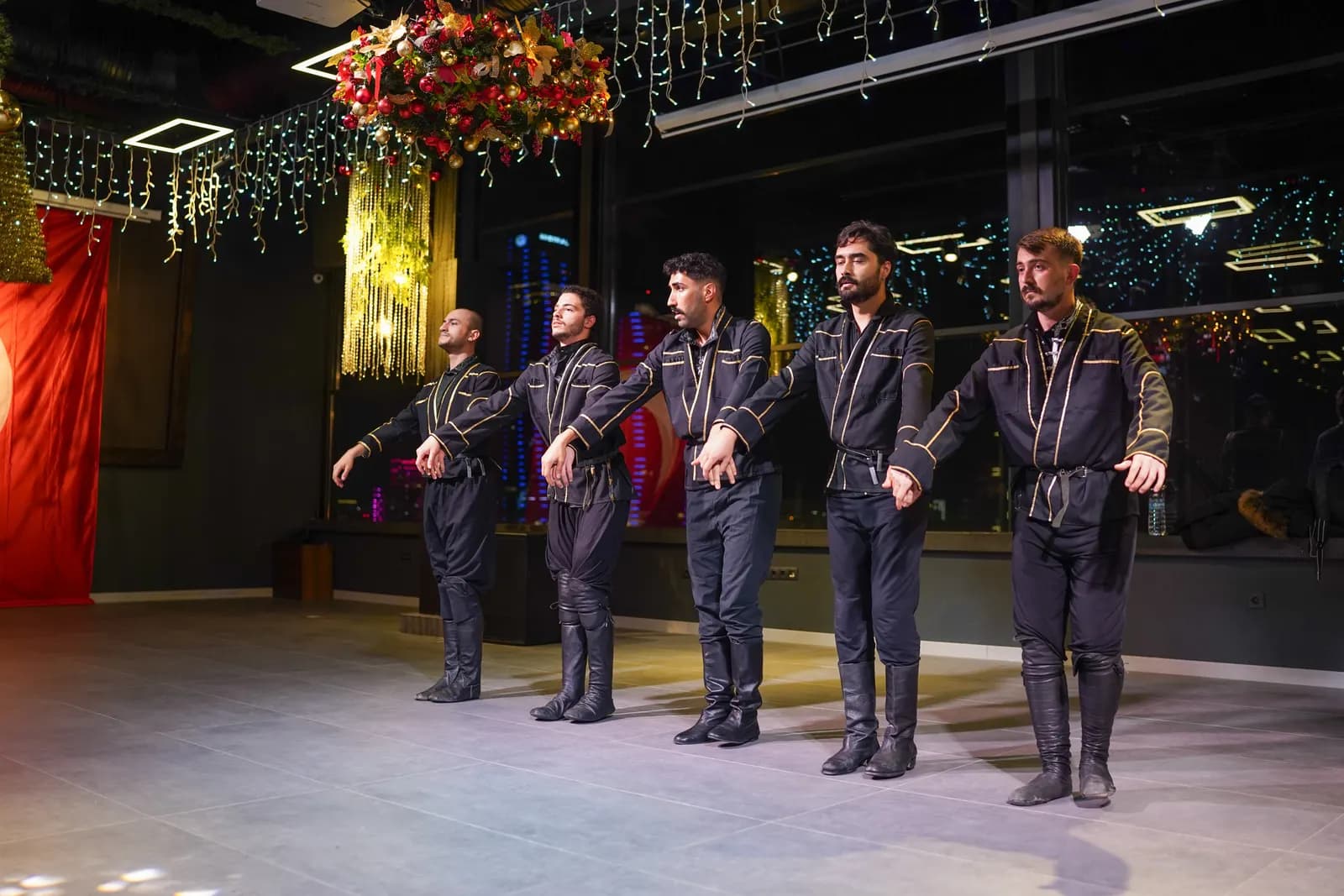 Artem İzmir - İzmir Düğün Dansı Eğitmeni - fotoğraf 3