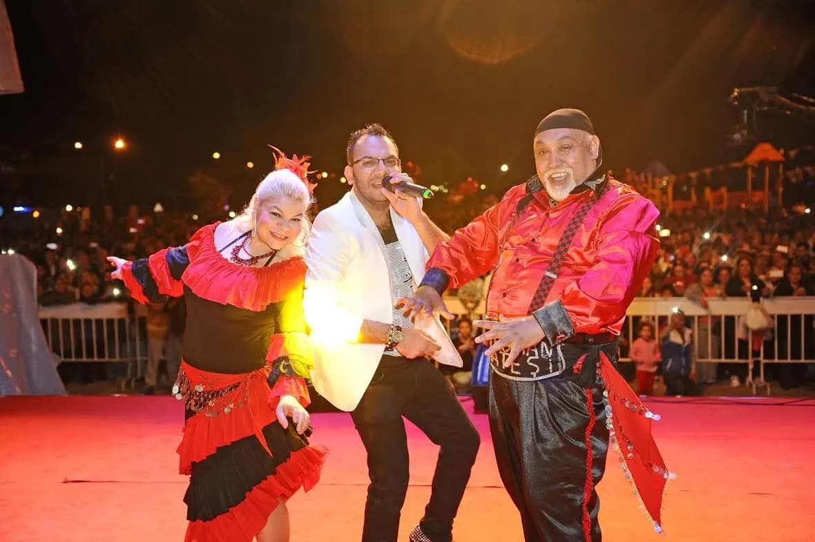 Çılgın Cemal Ve Orkestrası - İzmir Düğün Müzik Grubu / DJ