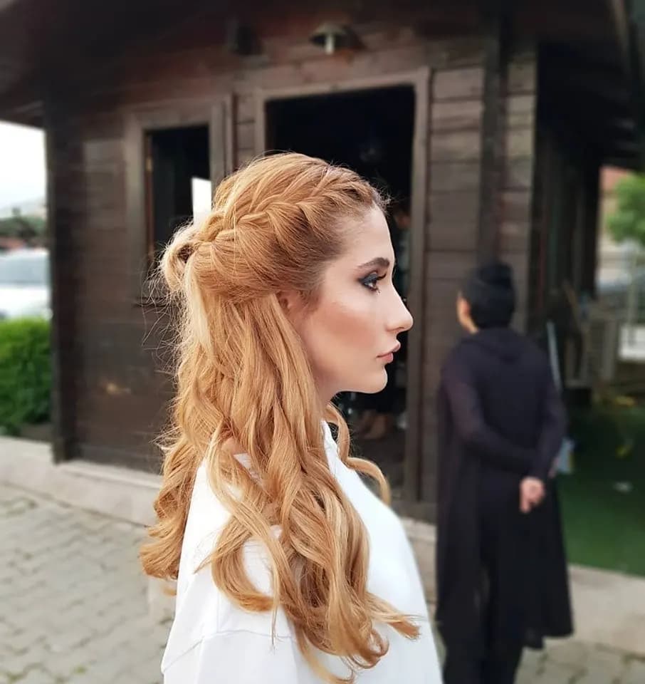 Coiffeur Suat Ünal - İzmir Gelin Saç & Makyaj Uzmanı - fotoğraf 7