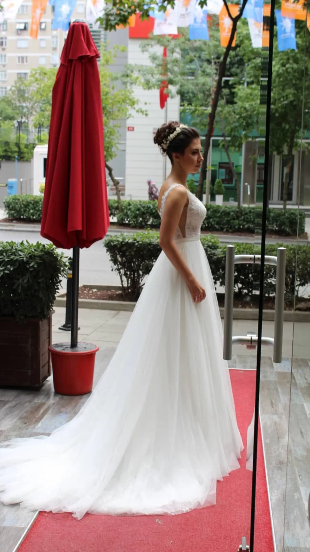 Davines Hair Home - İzmir Gelin Saç & Makyaj Uzmanı - fotoğraf 8