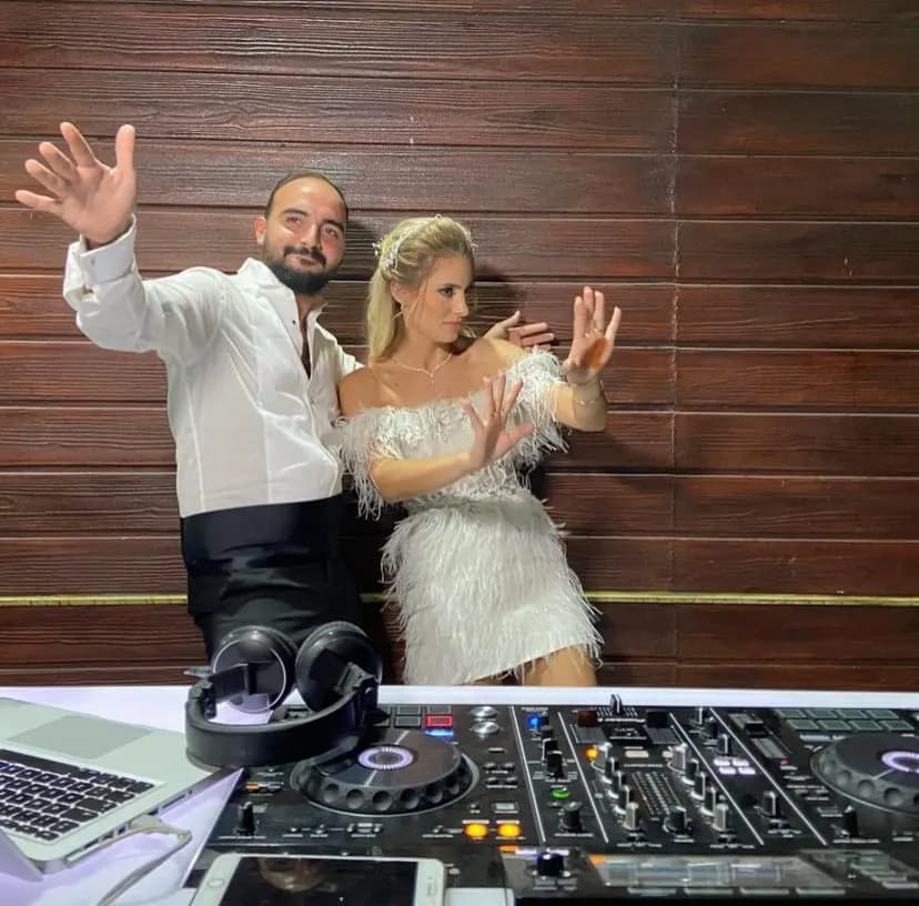 Dj Team - İzmir Düğün Müzik Grubu / DJ